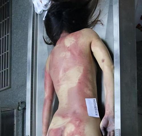 網紅吃瓜猛料黃料紋身男,黃料紋身男生的真實故事